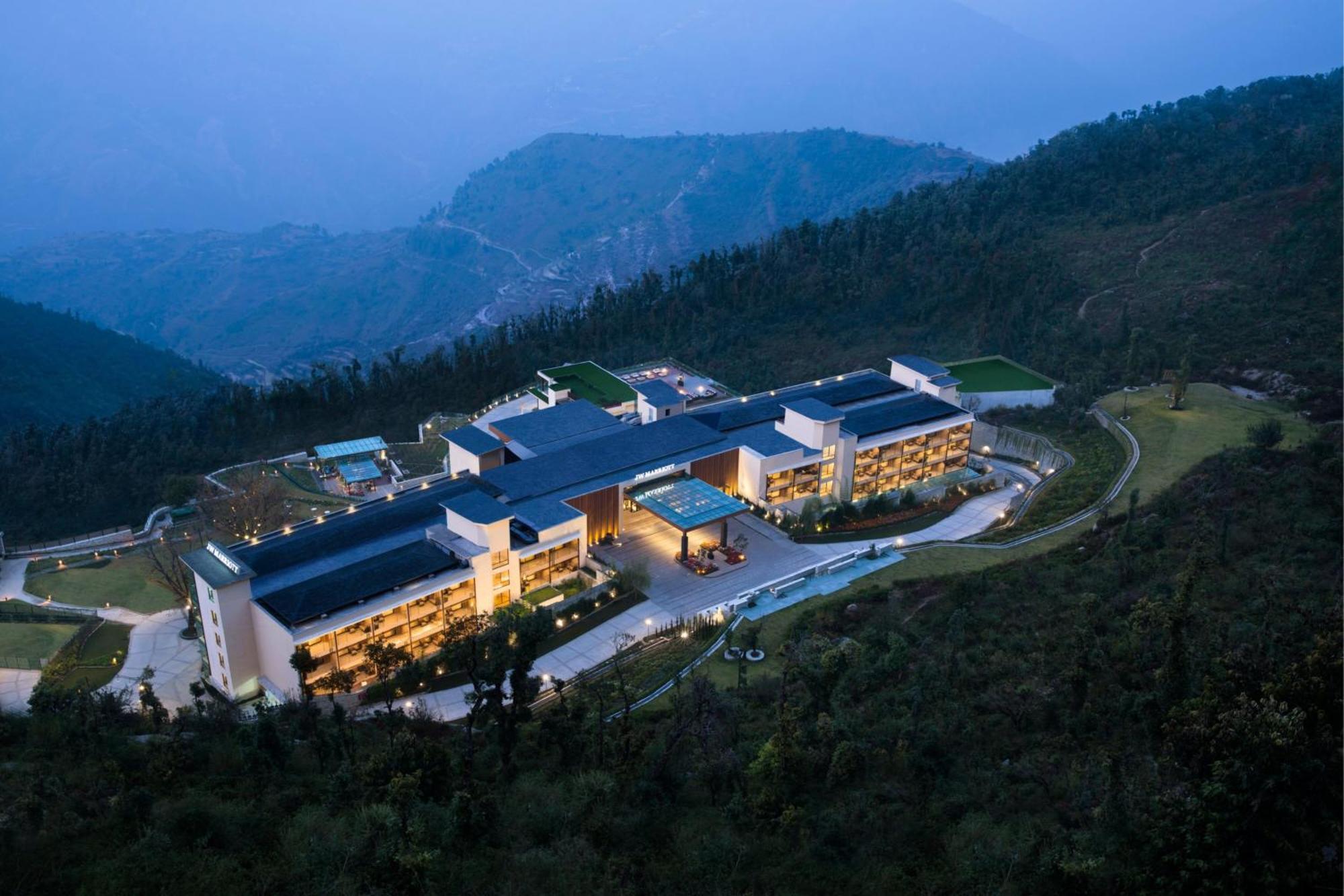 Jw Marriott Mussoorie Walnut Grove Resort & Spa Exterior foto