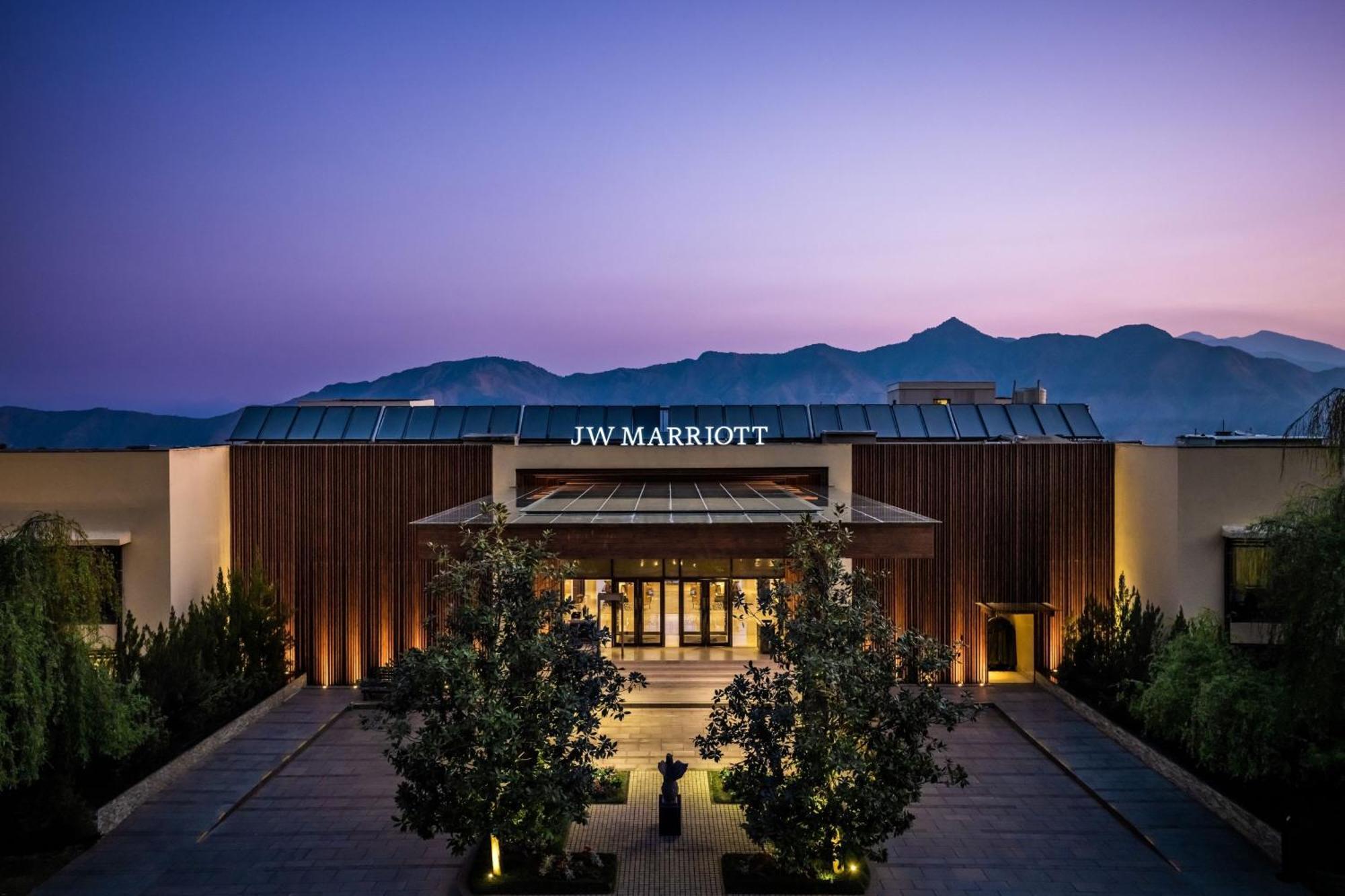 Jw Marriott Mussoorie Walnut Grove Resort & Spa Exterior foto